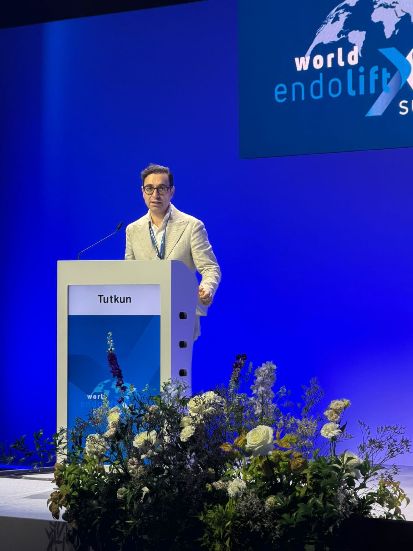 Baris Tutkun als Referent beim World Endolift Summit