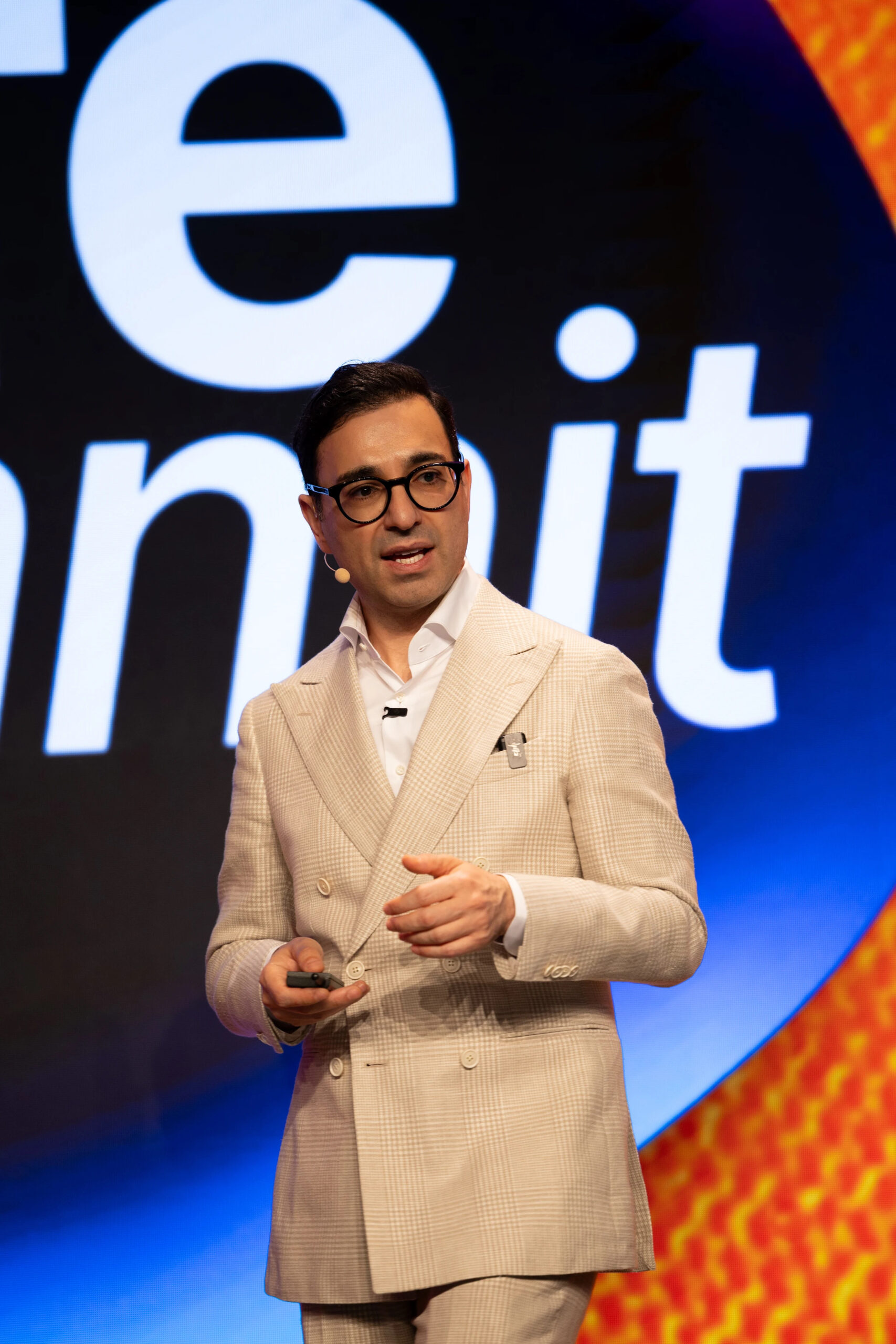 Baris Tutkun als Speaker für innovative Diagnostik auf einem internationalen medizinischen Kongress